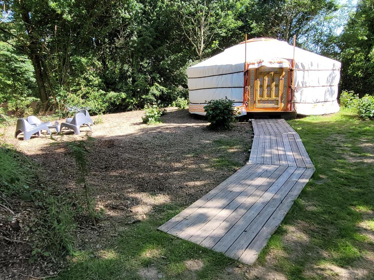 Luxury tent Clos Des Monts Saint-Martin-des-Besaces
